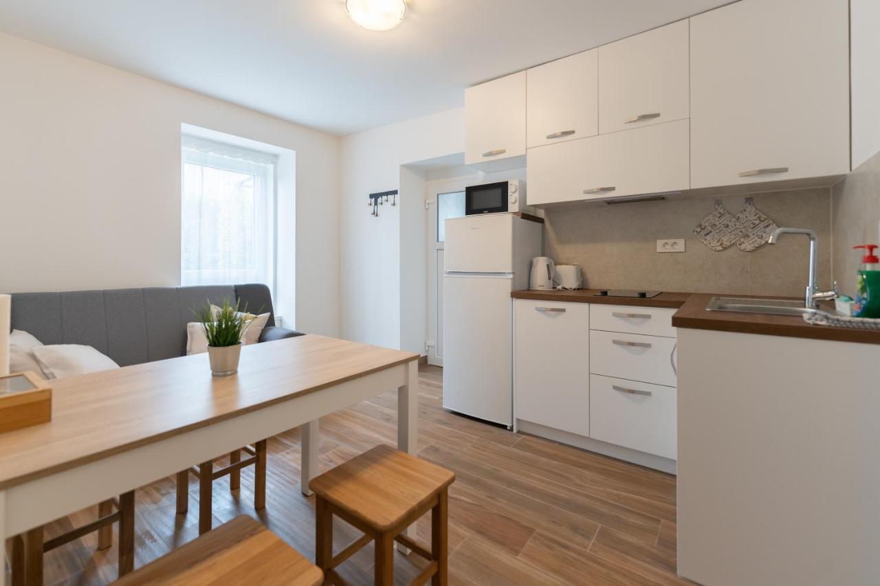 Tramontana And Maestral Apartment Izola Bagian luar foto