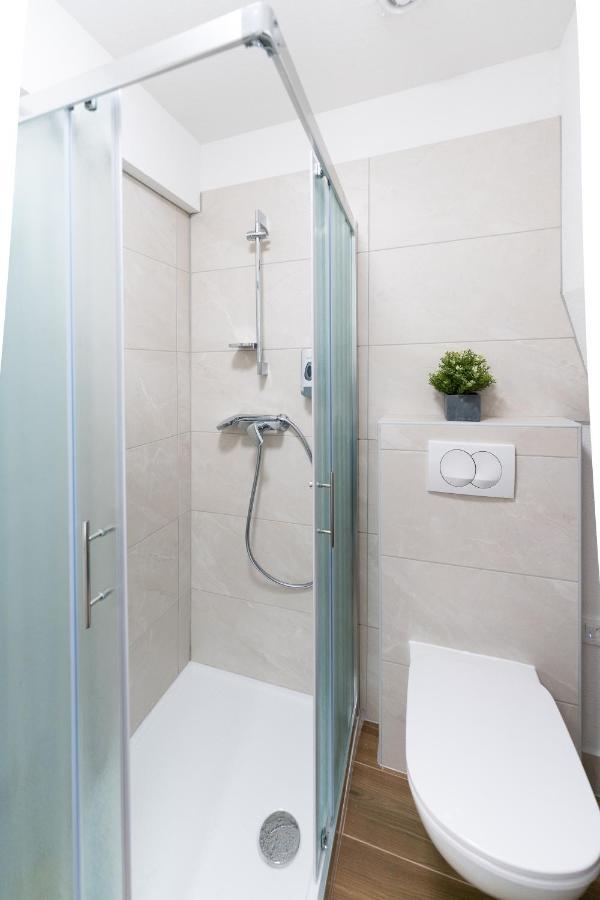 Tramontana And Maestral Apartment Izola Bagian luar foto